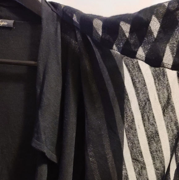 ⚡2/$25-Cupio waterfall cardigan - Picture 3 of 11